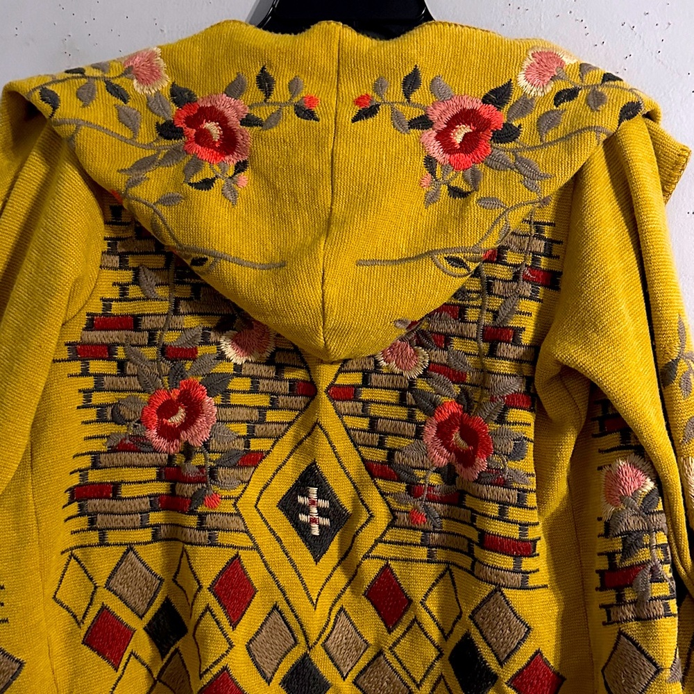 Johnny Was Yellow Floral Hooded Jacket NWOT oversized - Picture 5 of 9